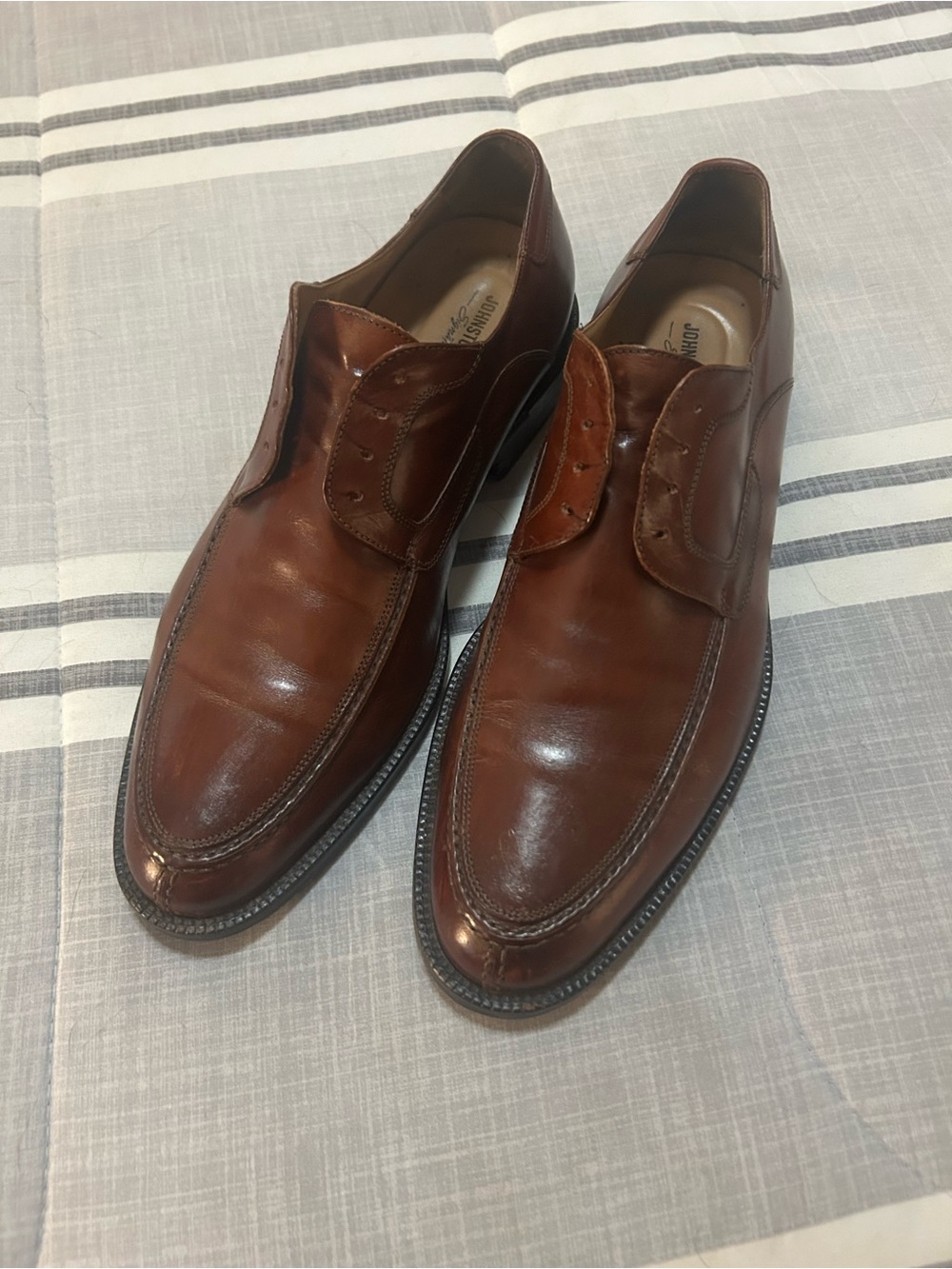 Johnston & Murphy Chesnut Brown Leather Dress Shoes